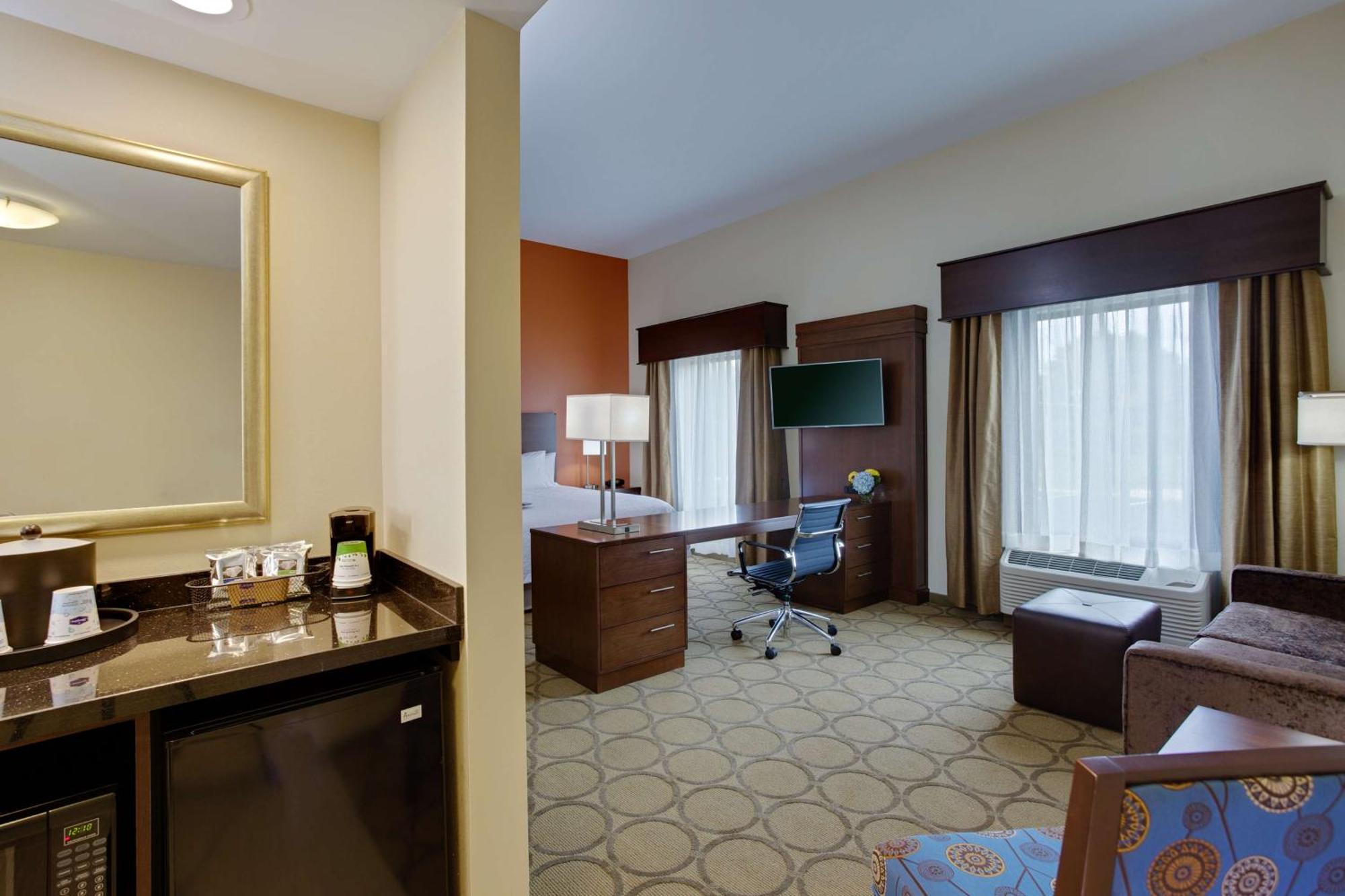 Hampton Inn & Suites Philadelphia/Bensalem Eksteriør billede