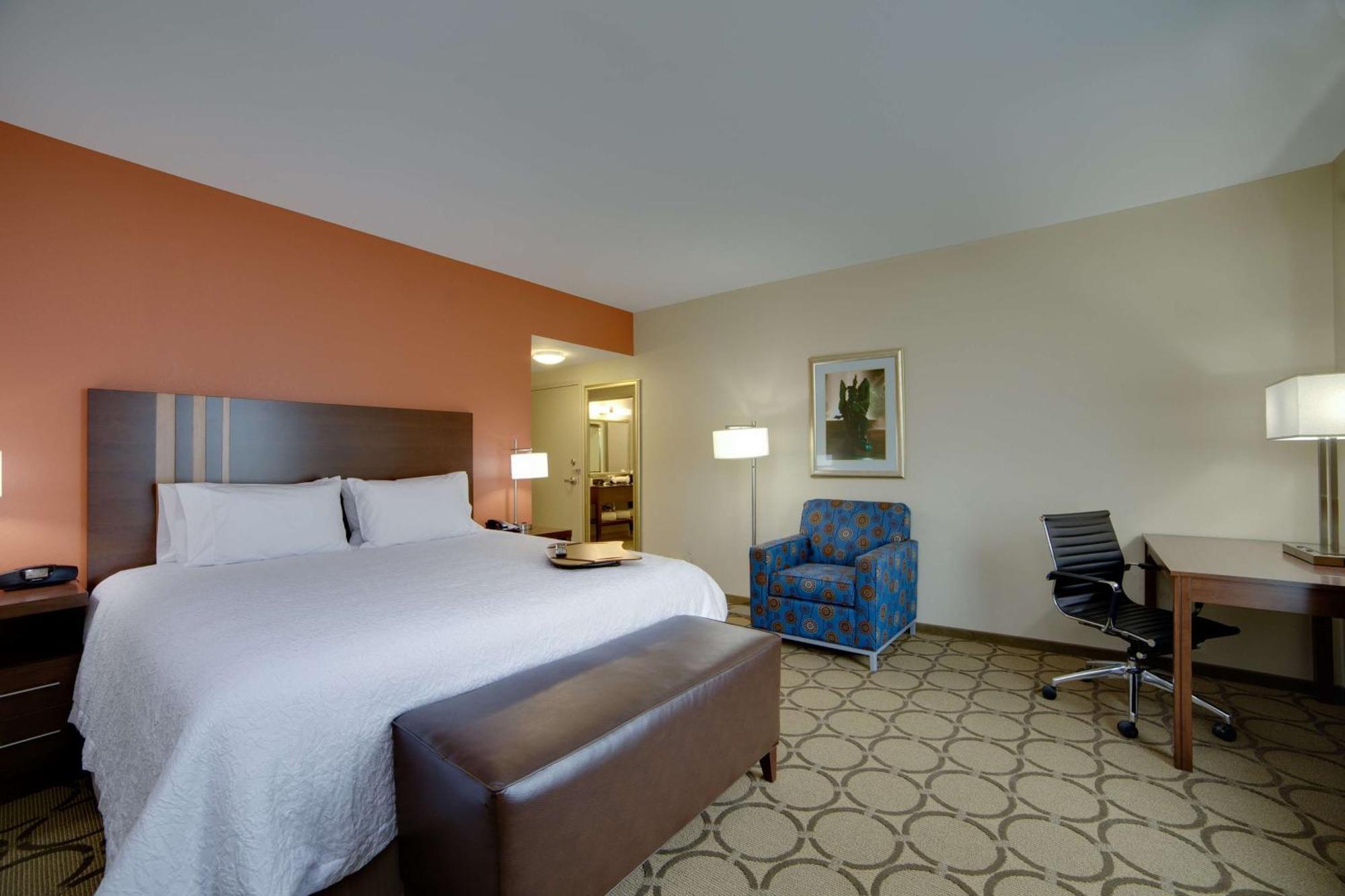 Hampton Inn & Suites Philadelphia/Bensalem Eksteriør billede