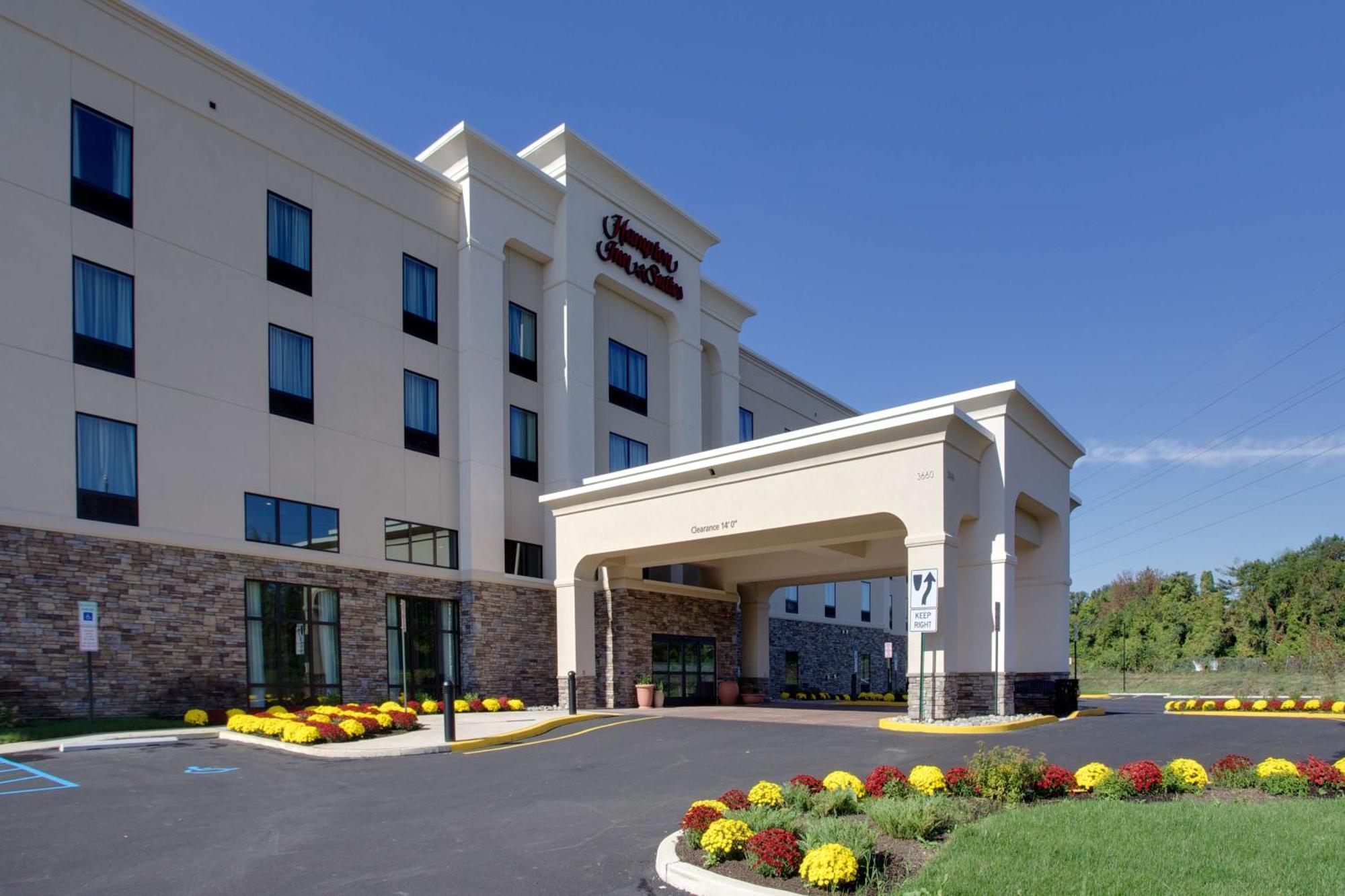 Hampton Inn & Suites Philadelphia/Bensalem Eksteriør billede