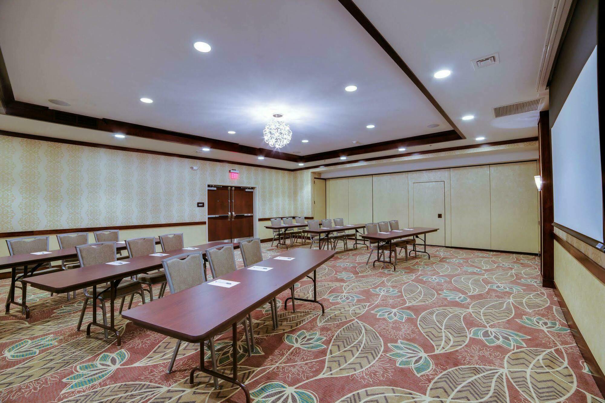 Hampton Inn & Suites Philadelphia/Bensalem Eksteriør billede